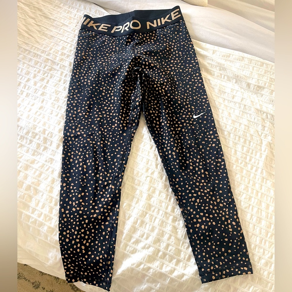 Nike Pro Leggings. Black with Cream dots. Size: M